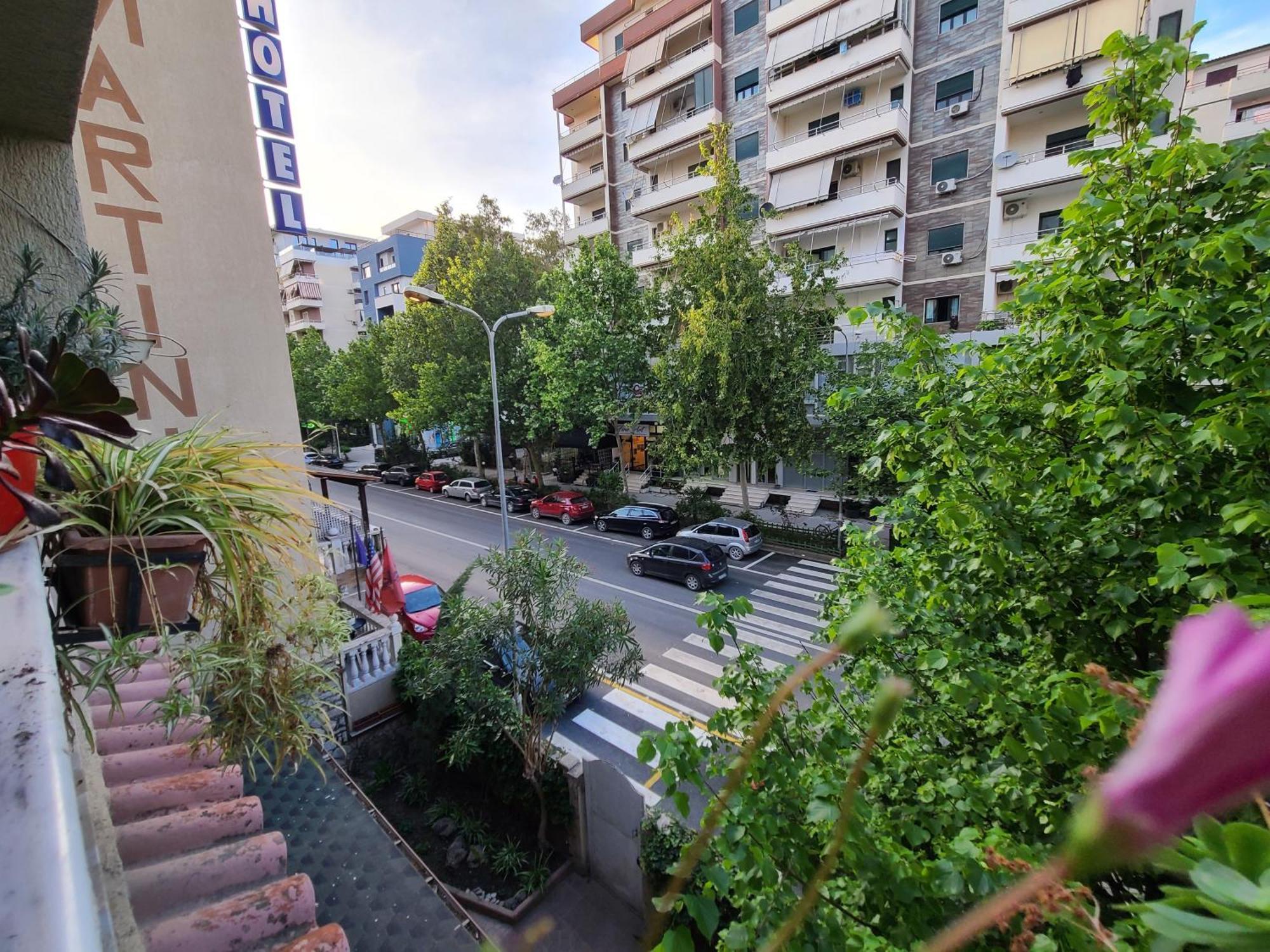Vlorë Hotel Martini מראה חיצוני תמונה