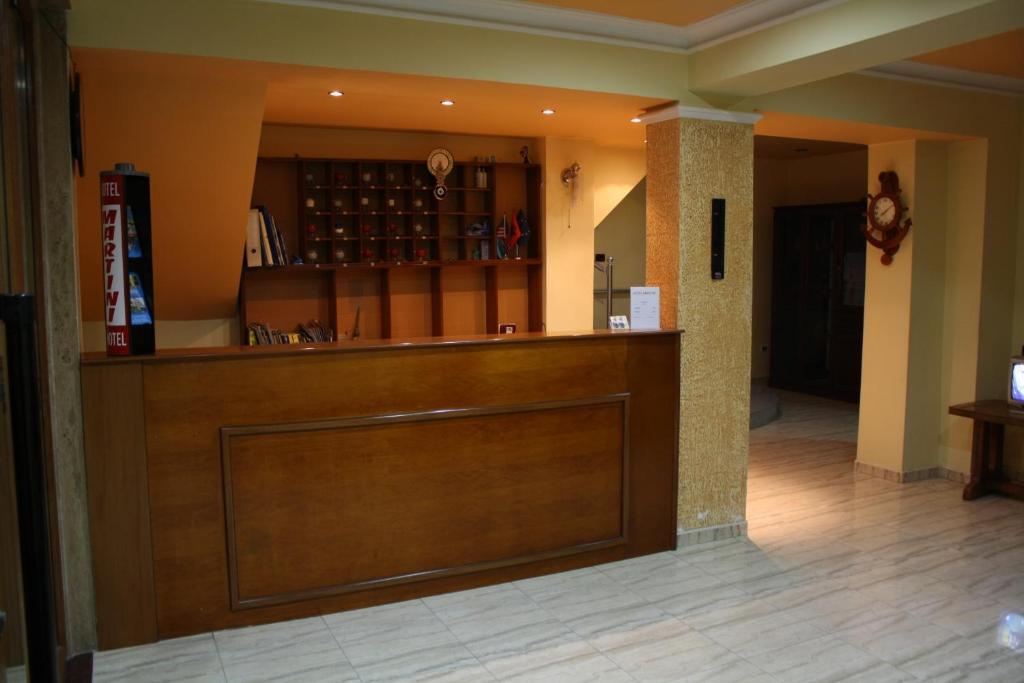 Vlorë Hotel Martini מראה חיצוני תמונה