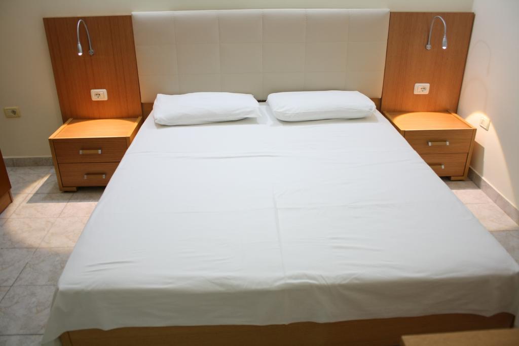 Vlorë Hotel Martini חדר תמונה
