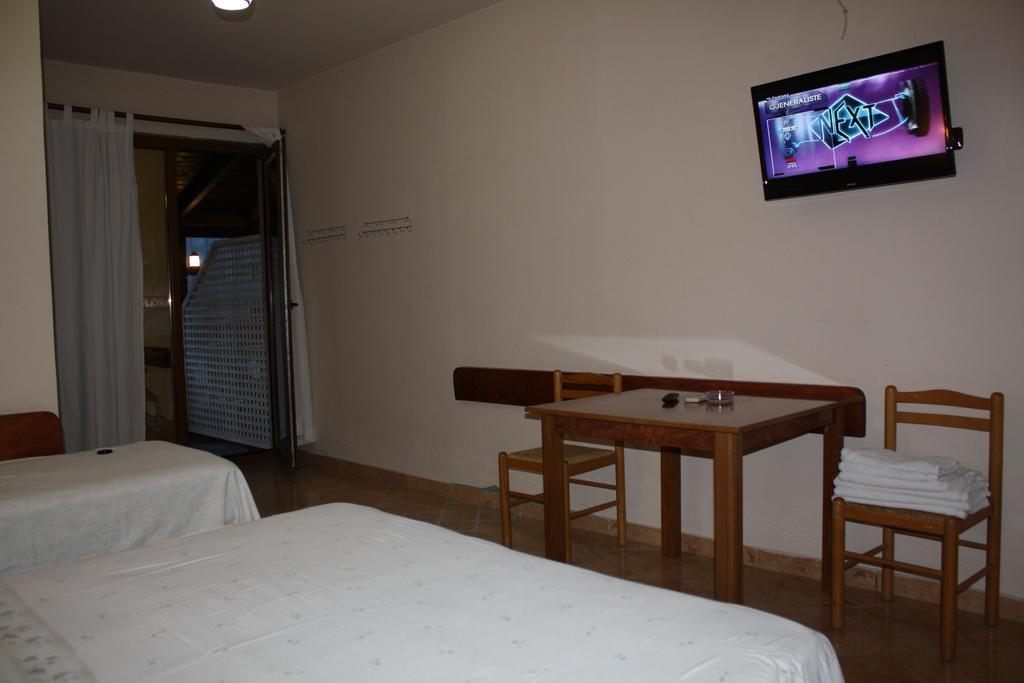 Vlorë Hotel Martini חדר תמונה